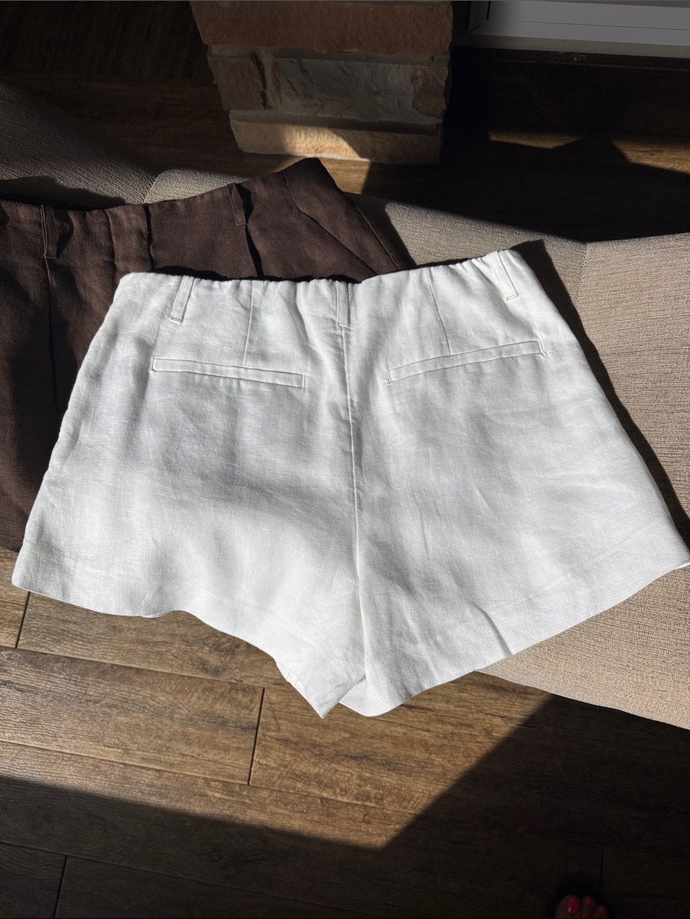 Abercrombie & Fitch Linen Shorts — White and Brown - Picture 4 of 4